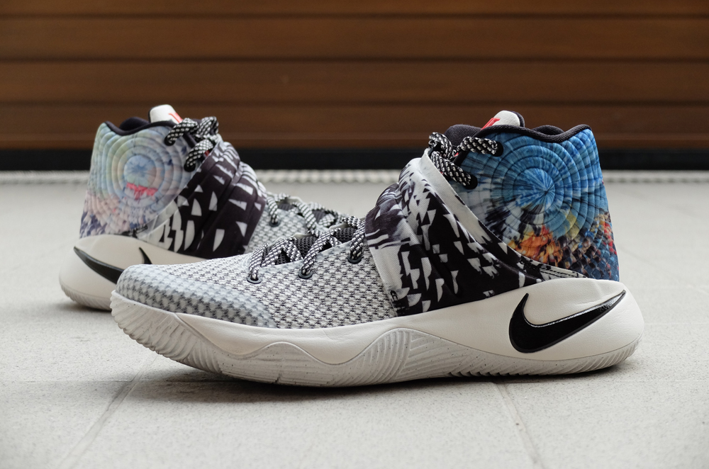 kyrie 2 with strap
