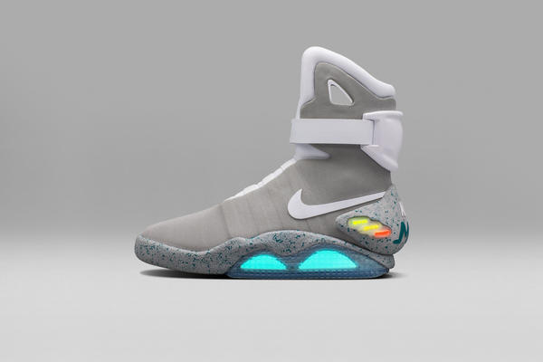 Here's How to Get the 2016 Nike Air Mag 